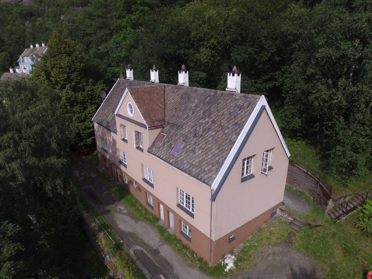 Fjordshelter Vintage Townhouse Apartment Tyssedal Bagian luar foto
